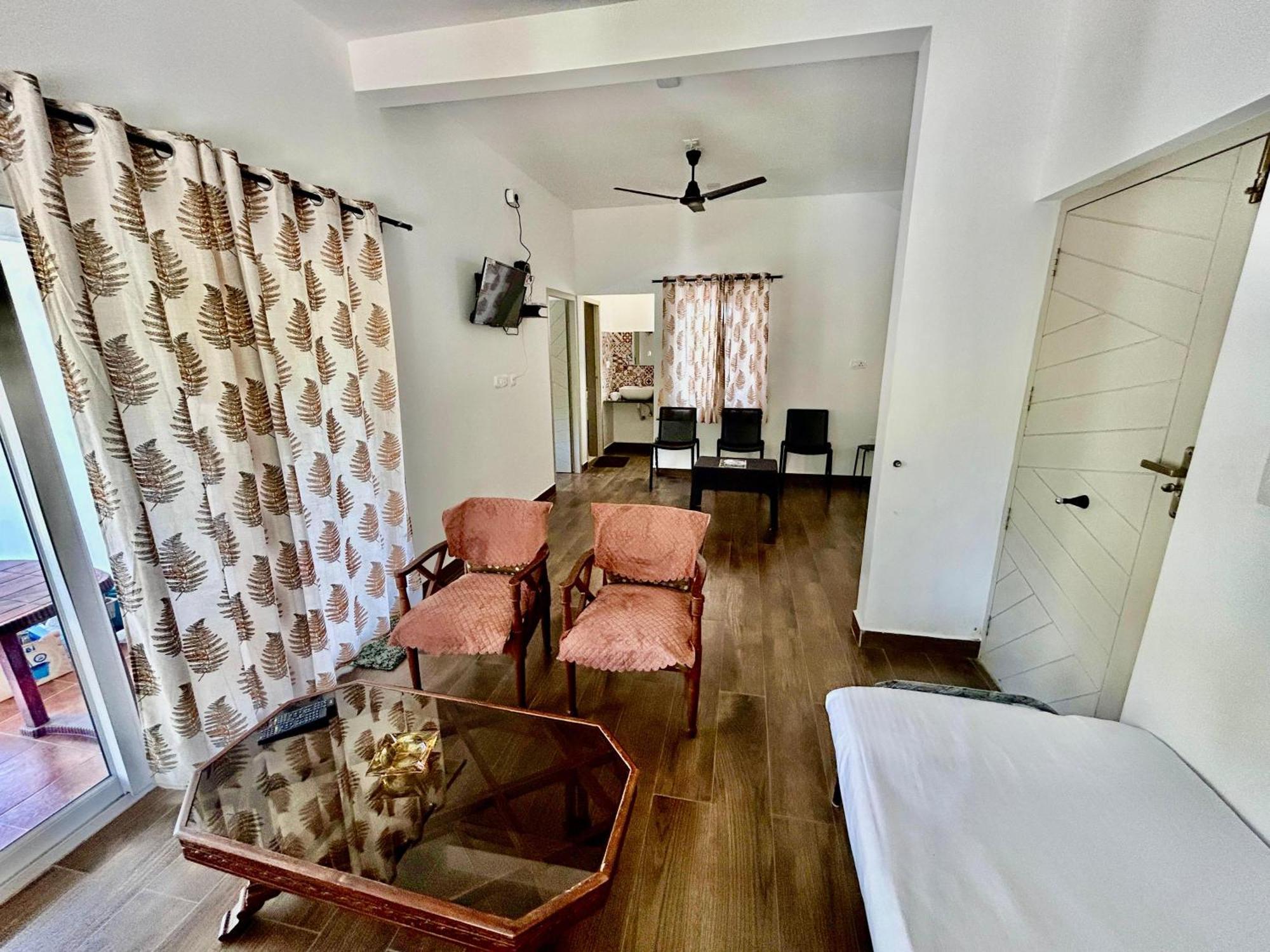 Misty Heights Peermade - Private Mountain Villa Retreat Vandiperiyār Buitenkant foto
