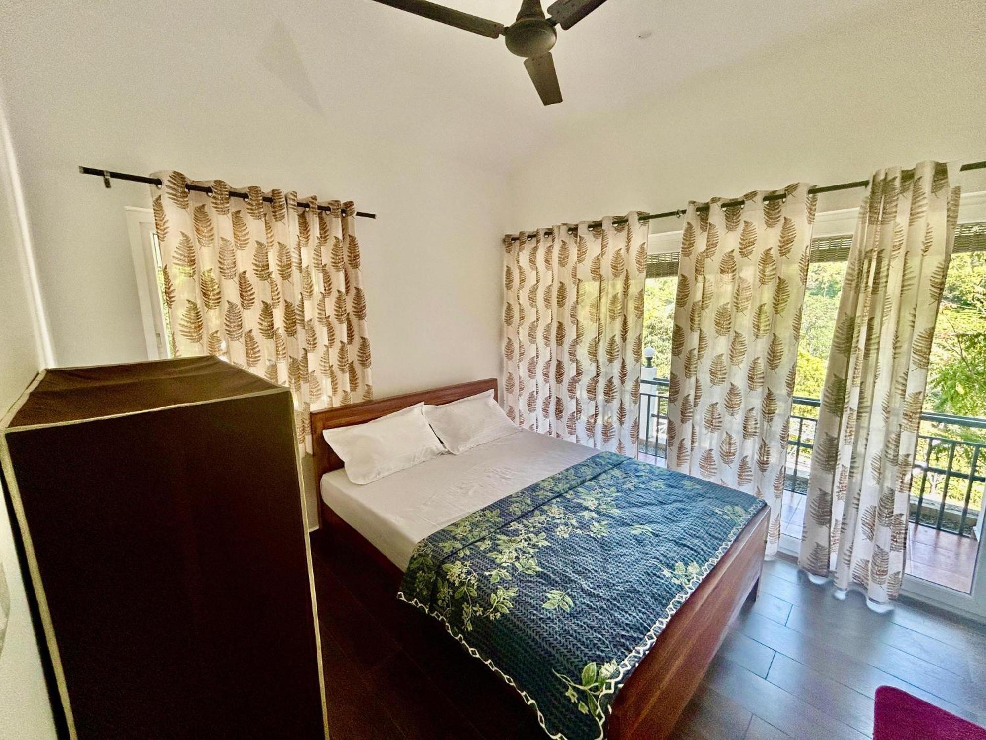 Misty Heights Peermade - Private Mountain Villa Retreat Vandiperiyār Buitenkant foto